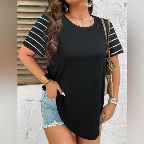 Plus Size Stripe Print Tee - Picture 3 of 4